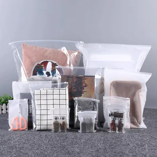 Saco plástico Ziplock de fabricação personalizada com design gratuito com logotipo T